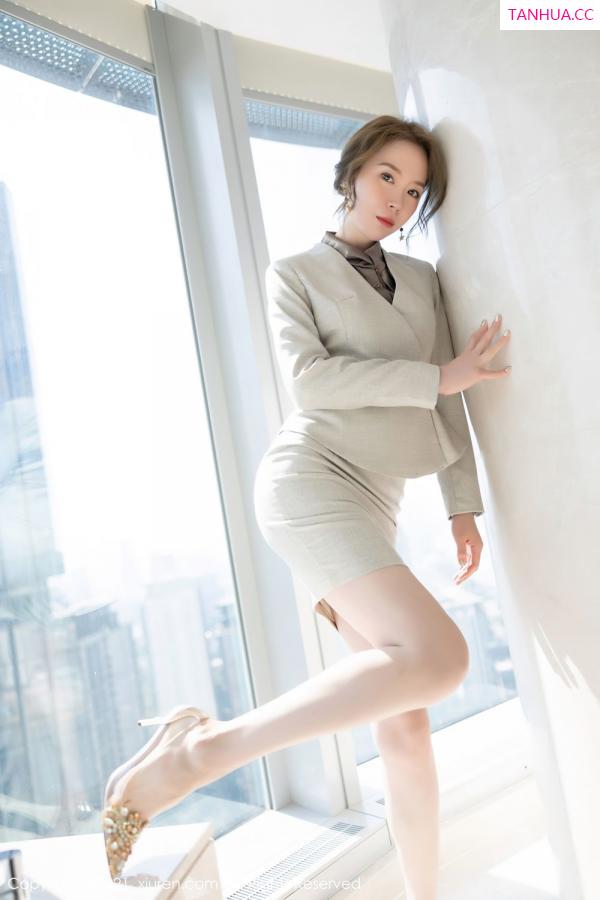 梦心玥  [XiuRen]高清写真图 2021.12.13 No.4331 梦心玥第12张图片